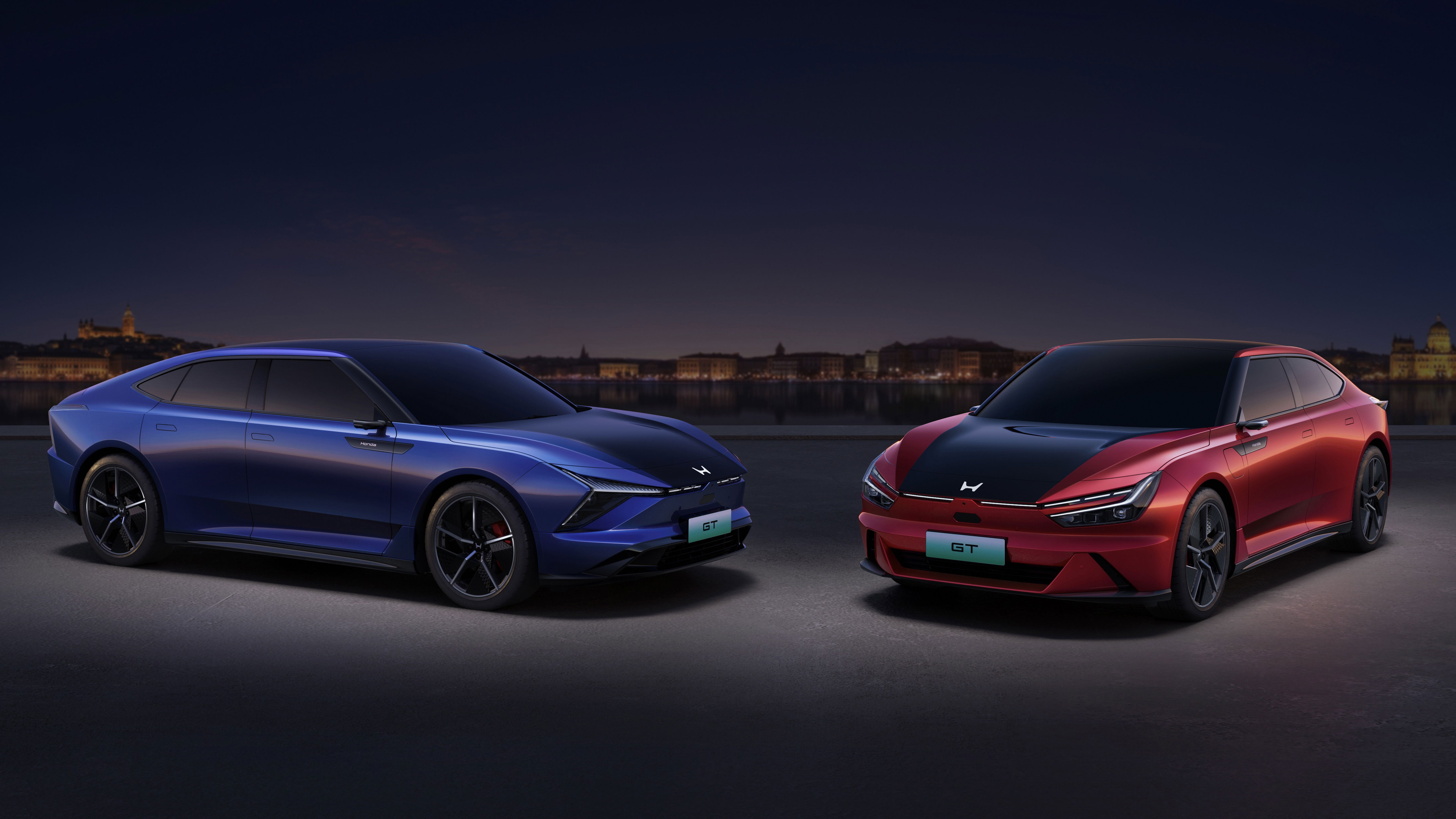 Dongfeng Honda GT (left) and GAC Honda GT (right)